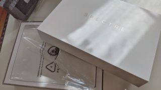 HP Spectre 13を化粧箱に仕舞う