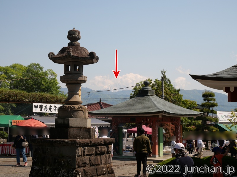 甲斐善光寺からも富士山が見えた
