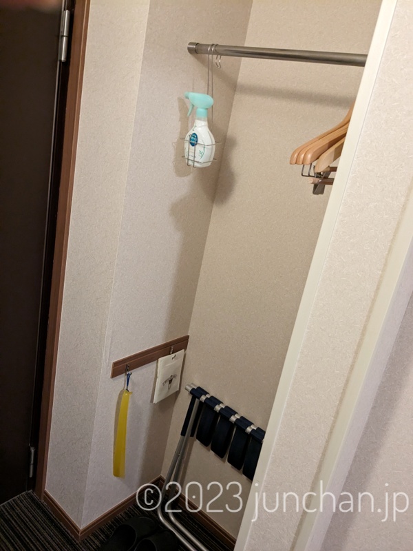 上野東金屋ホテル シングルルーム クローゼット