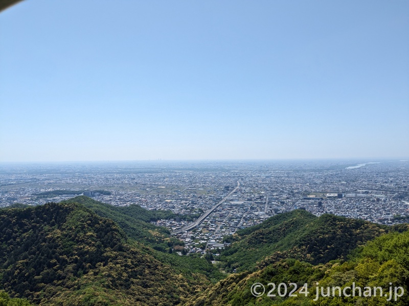 岐阜城 天守閣から濃尾平野を見渡す