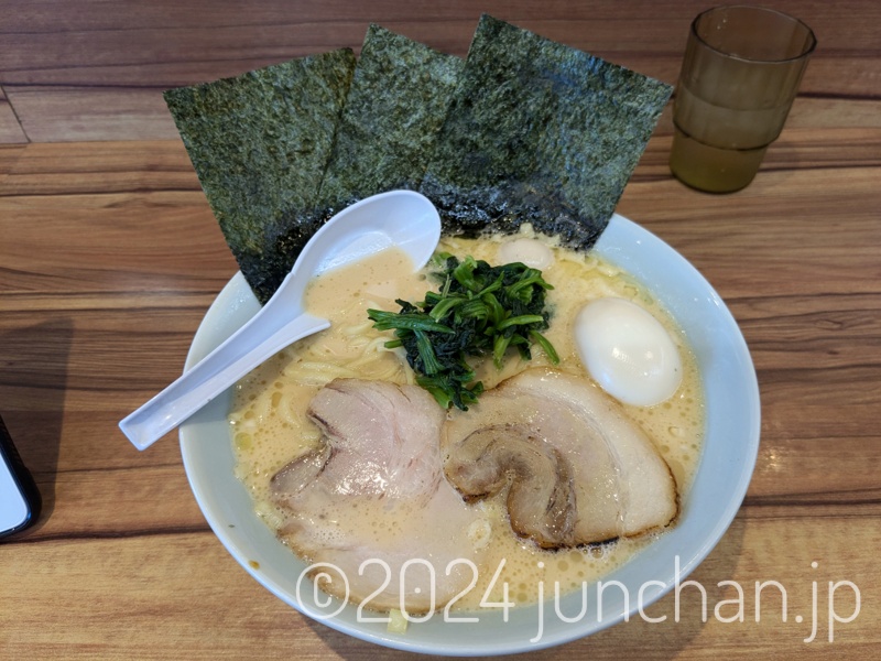 横浜家系ラーメン 佐久魂心家 魂心ラーメン 大盛り 味濃いめ 油少なめ