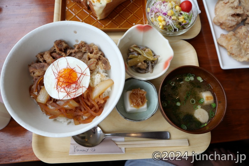 喫茶 憩 牛丼