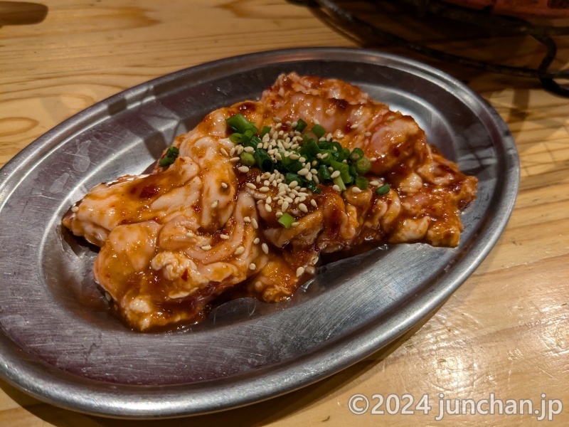 秩父焼肉ホルモン酒場 まる助 熊谷駅前 生モツ