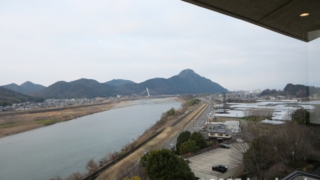 長良川清流ホテル 和室 窓から見える長良川 金華山 岐阜城