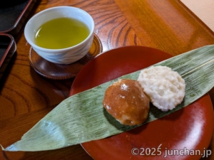 北国街道 海野宿 福嶋屋 くるみおはぎ 醤油ダレ、大根おろし