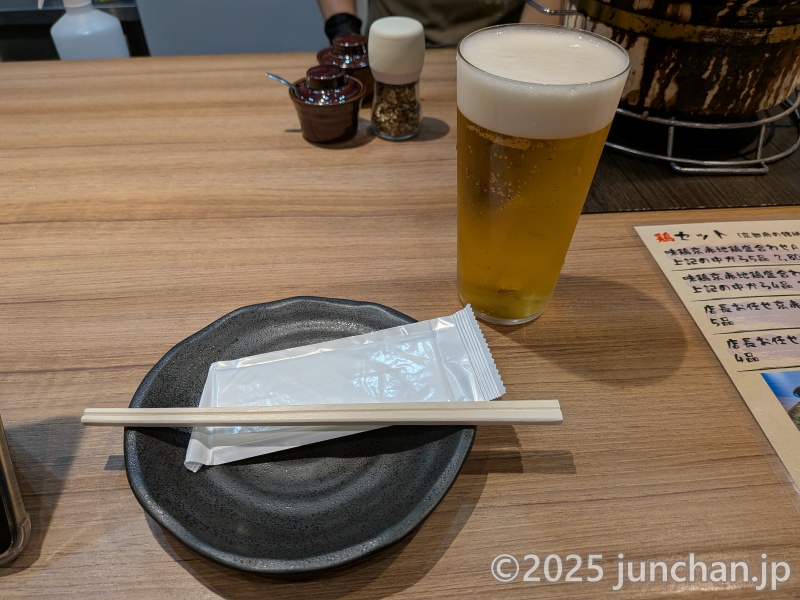 大衆酒場鶏焼肉 味鶏 生ビール ザ・プレミアム・モルツ
