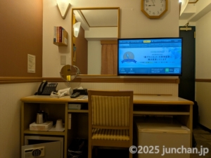 東横INN博多駅バスターミナル前 シングルルーム デスク