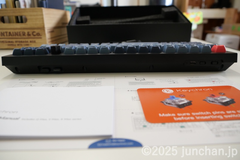 Keychron V3 Max 上面