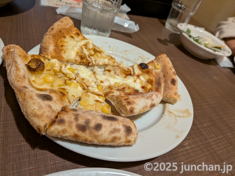 長野県佐久市 ナポリの食卓 ピザ