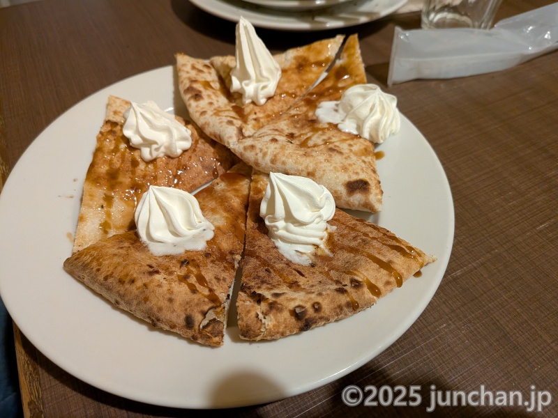 長野県佐久市 ナポリの食卓 ピザ