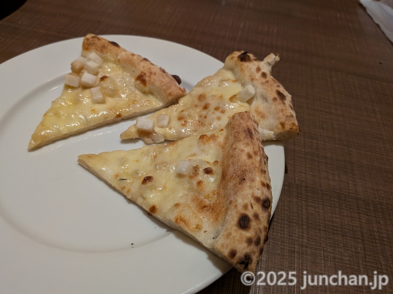 長野県佐久市 ナポリの食卓 ピザ