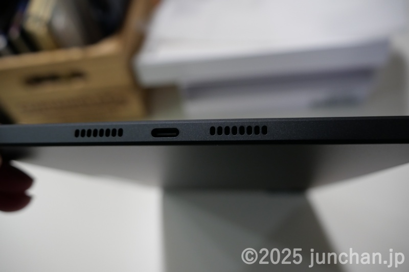 ALLDOCUBE iPlay 70E 本体右面