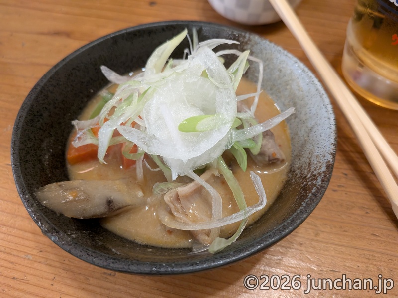 大衆酒場 江戸村 特製もつ煮込み