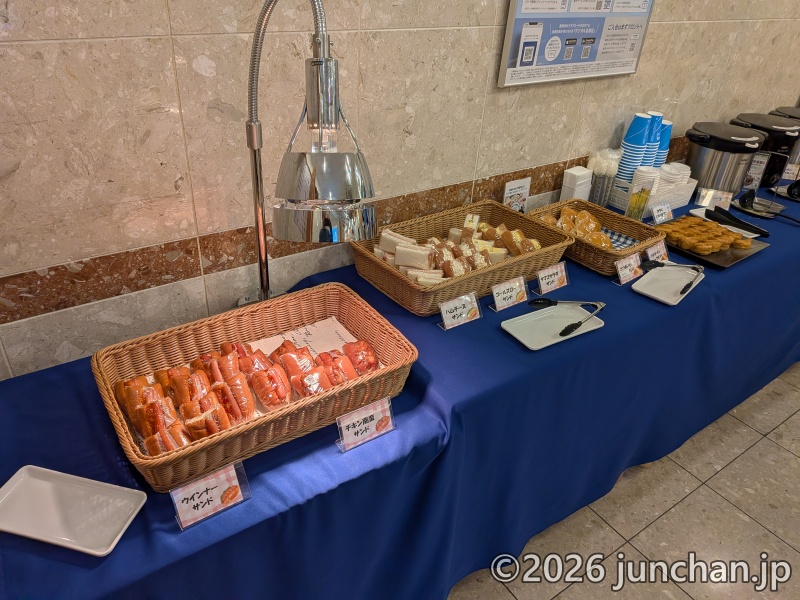 東横INN大塚駅北口1 朝食 いろいろサンドstyle