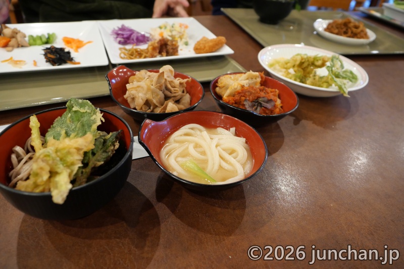 志賀高原 高天ヶ原 志賀パークホテル メインダイニング りんごの木 朝食 夕食