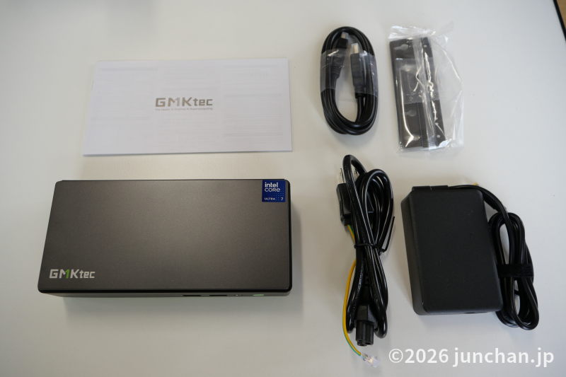 GMKtec NUCBOX K13 内容物